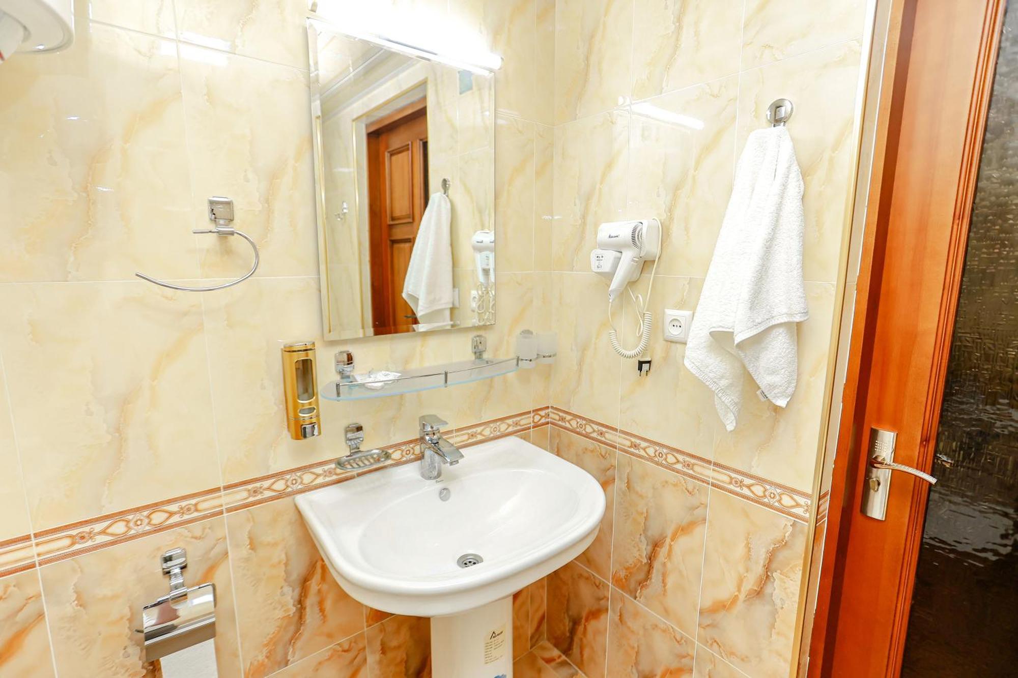 Hotel Yangi Sharq Samarkand Esterno foto